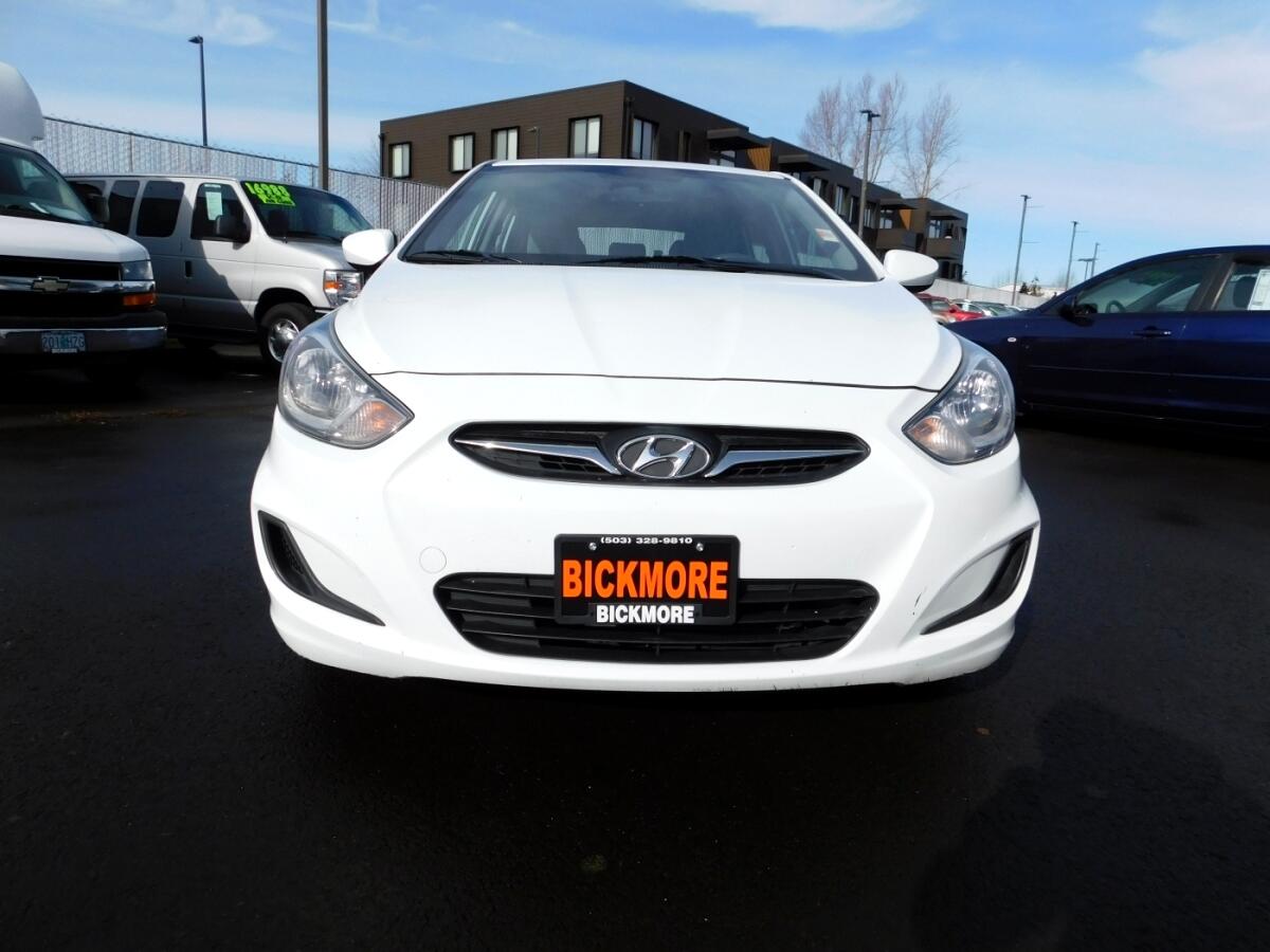 2014 Hyundai Accent GS photo 16