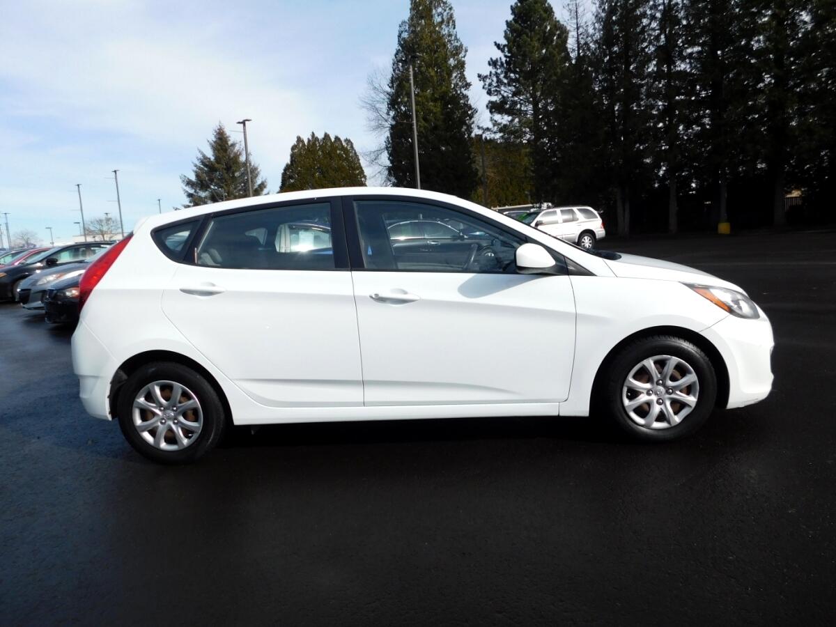 2014 Hyundai Accent GS photo 17
