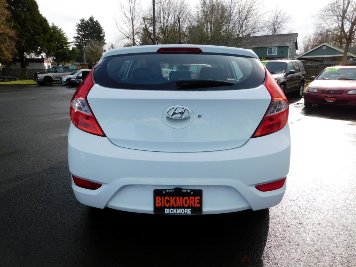 2014 Hyundai Accent GS photo 18
