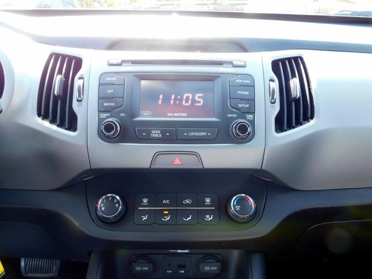 2015 Kia Sportage LX photo 9