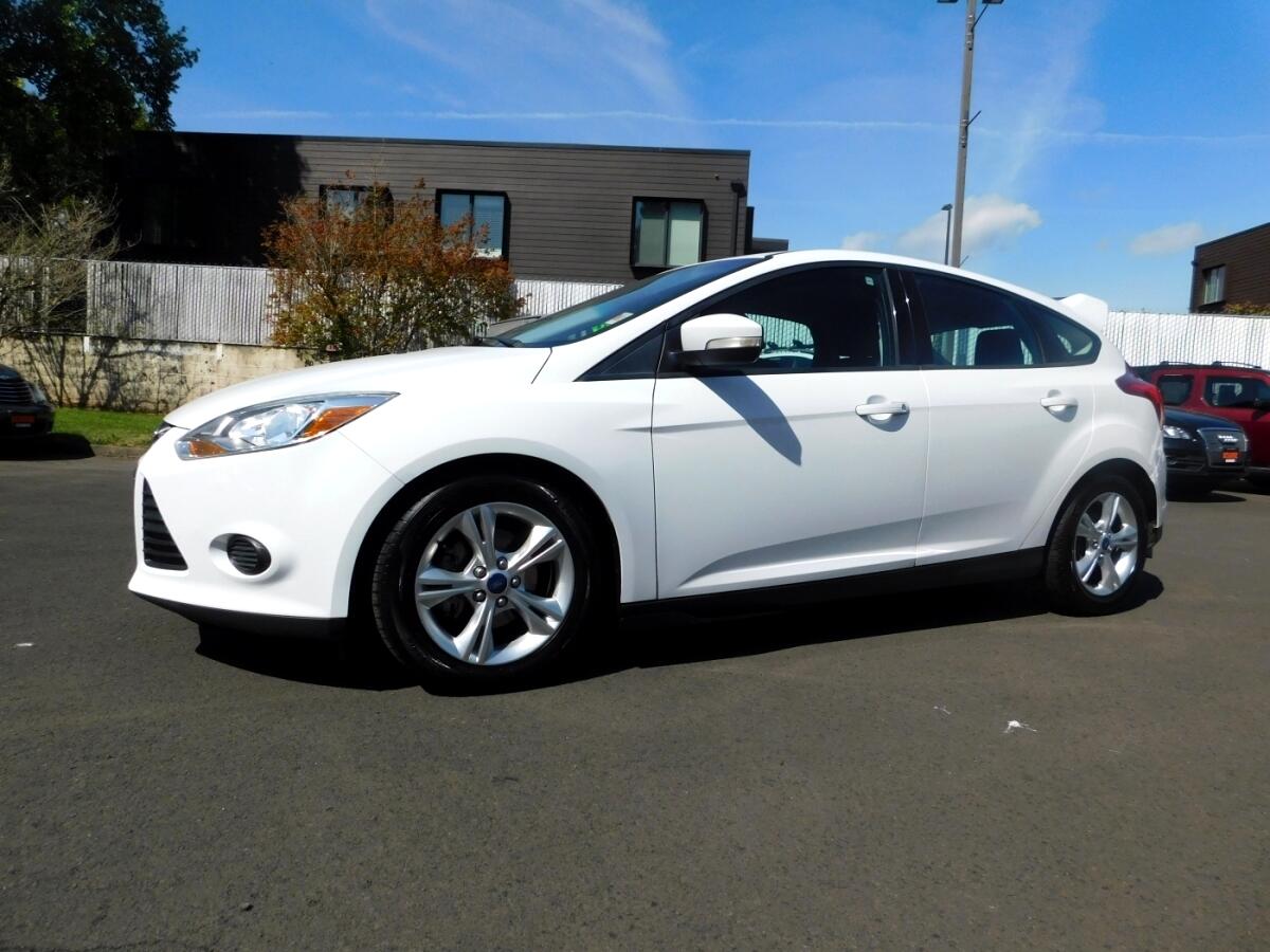 2014 Ford Focus SE photo 4