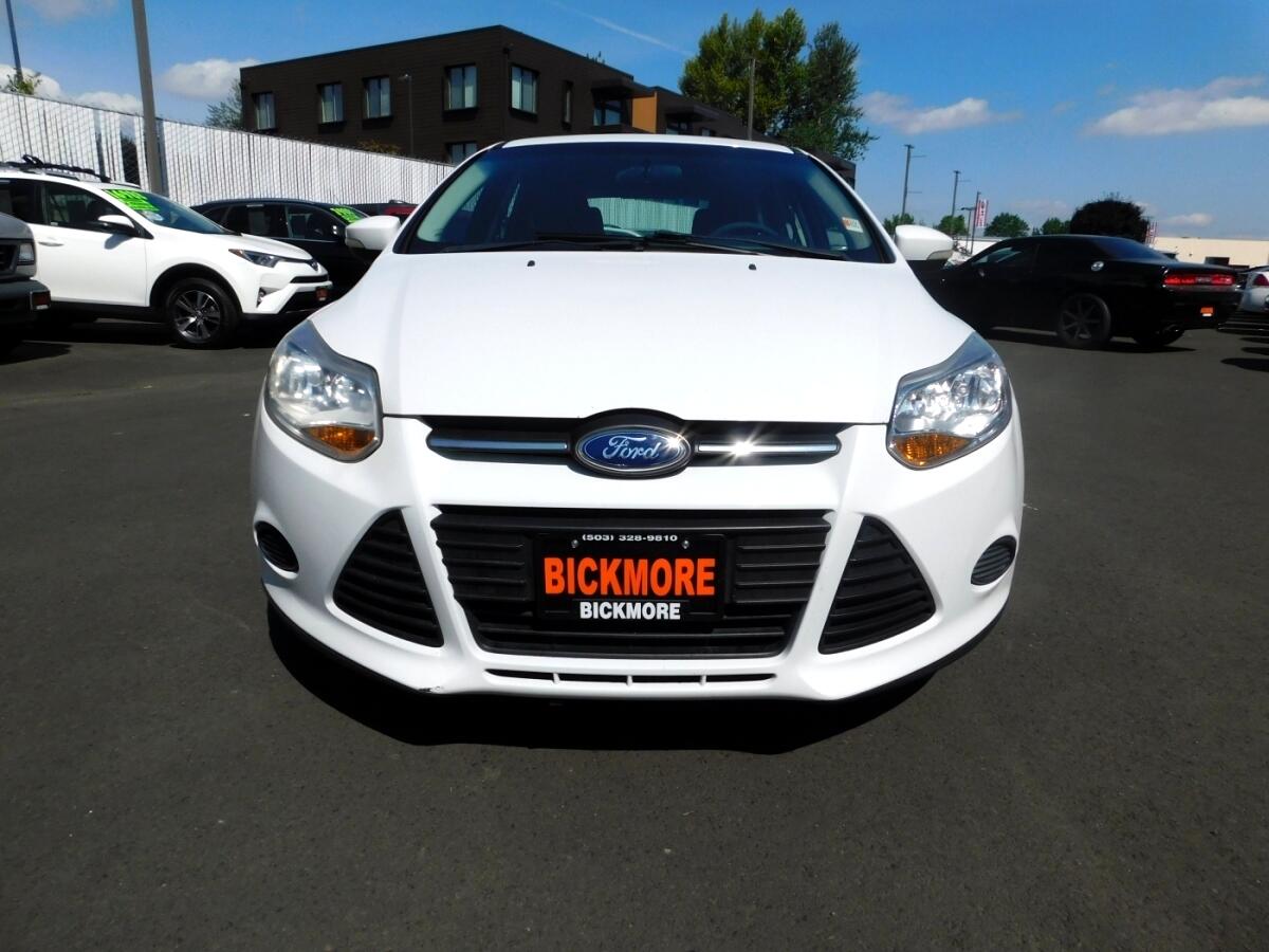 2014 Ford Focus SE photo 16