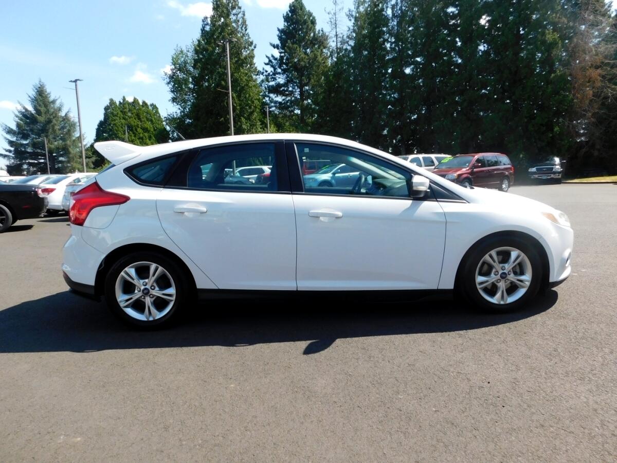 2014 Ford Focus SE photo 17