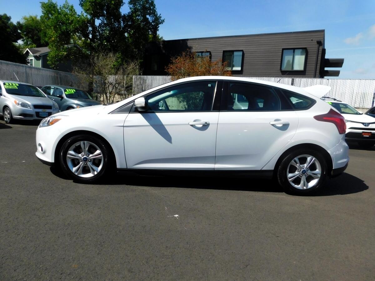 2014 Ford Focus SE photo 19
