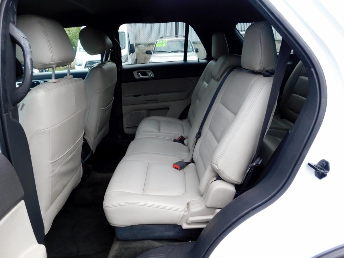 2014 Ford Explorer XLT Sport photo 5