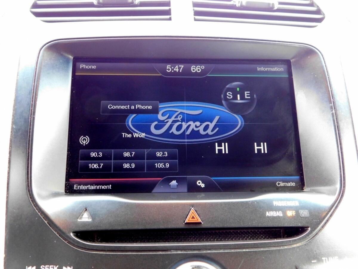 2014 Ford Explorer XLT Sport photo 13