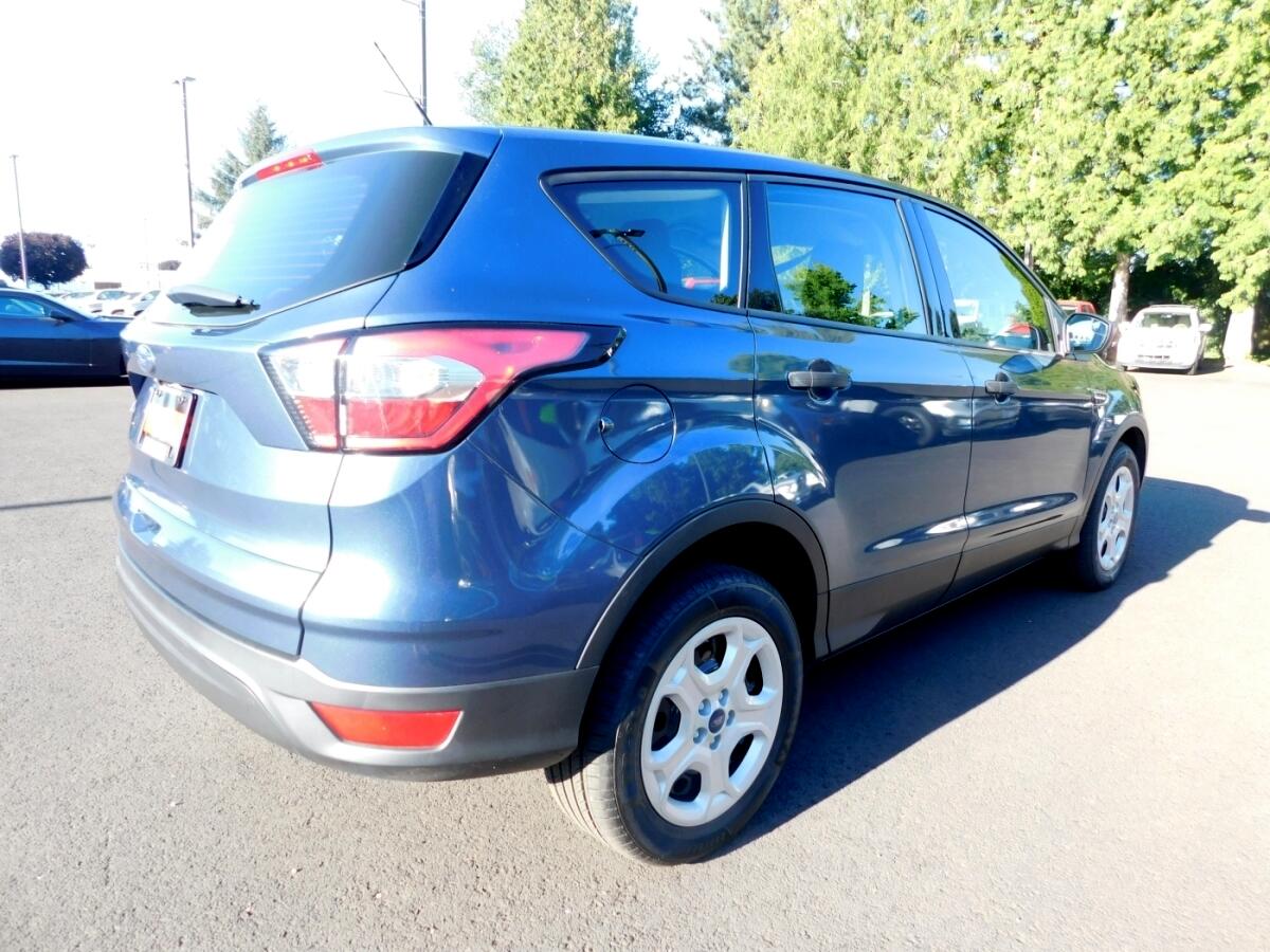 2018 Ford Escape Sport photo 2