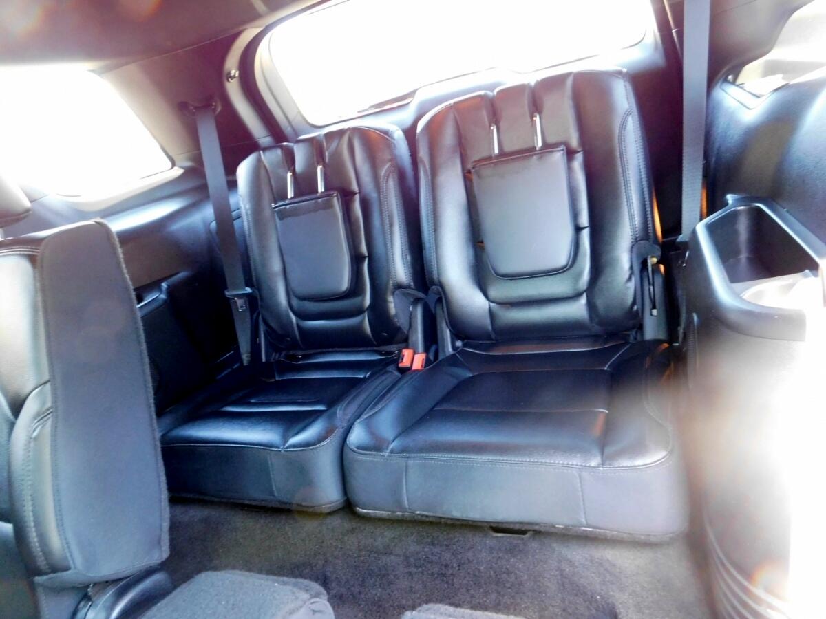 2017 Ford Explorer XLT Sport photo 7