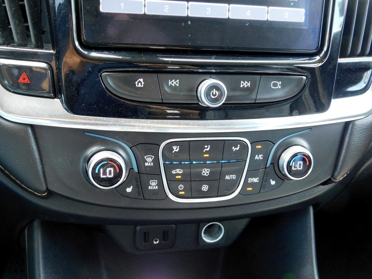 2019 Chevrolet Traverse Leather photo 7