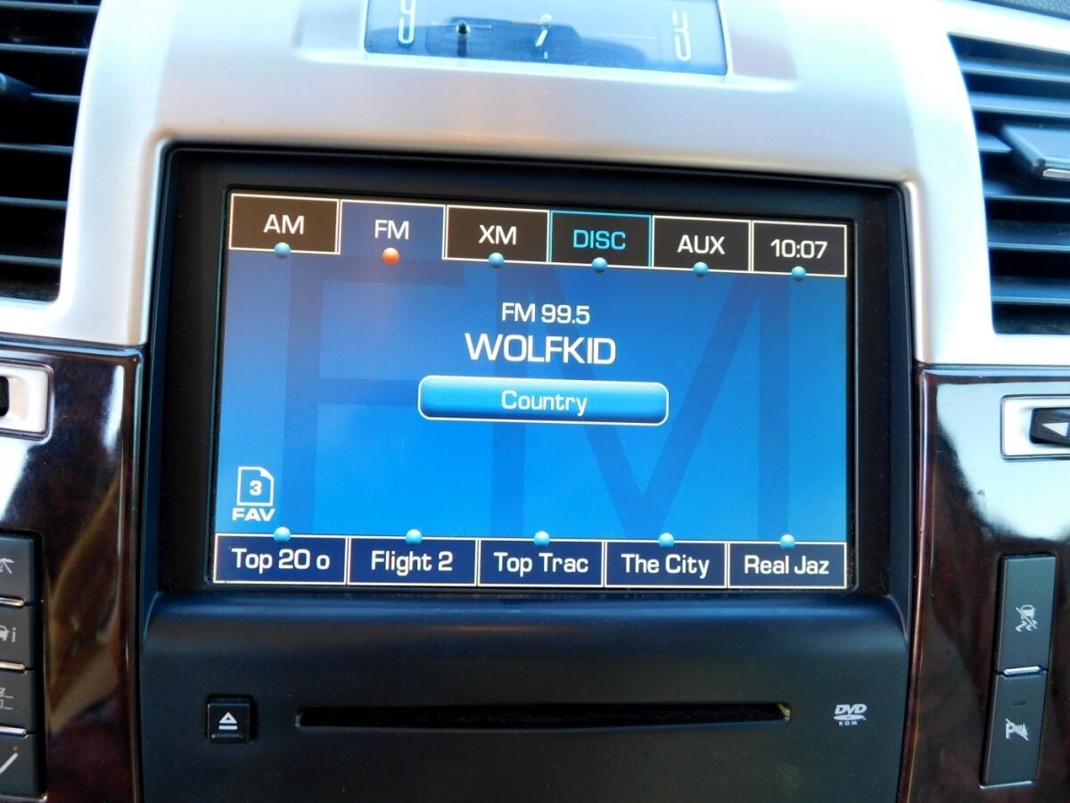 2007 Cadillac Escalade Sport photo 13