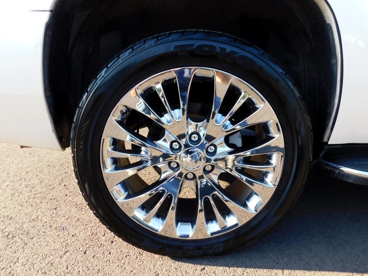 2007 Cadillac Escalade Sport photo 21