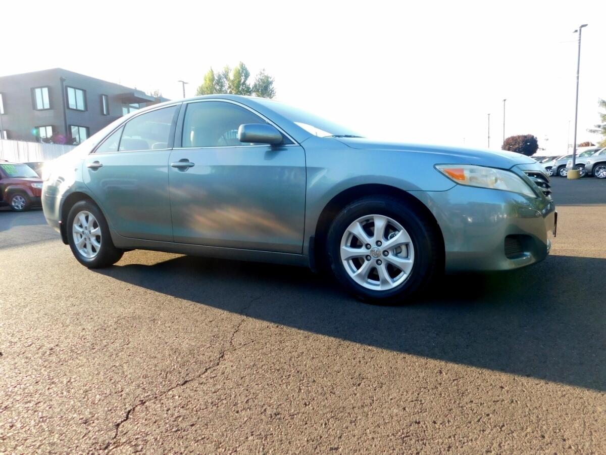 2011 Toyota Camry LE Sedan 4D