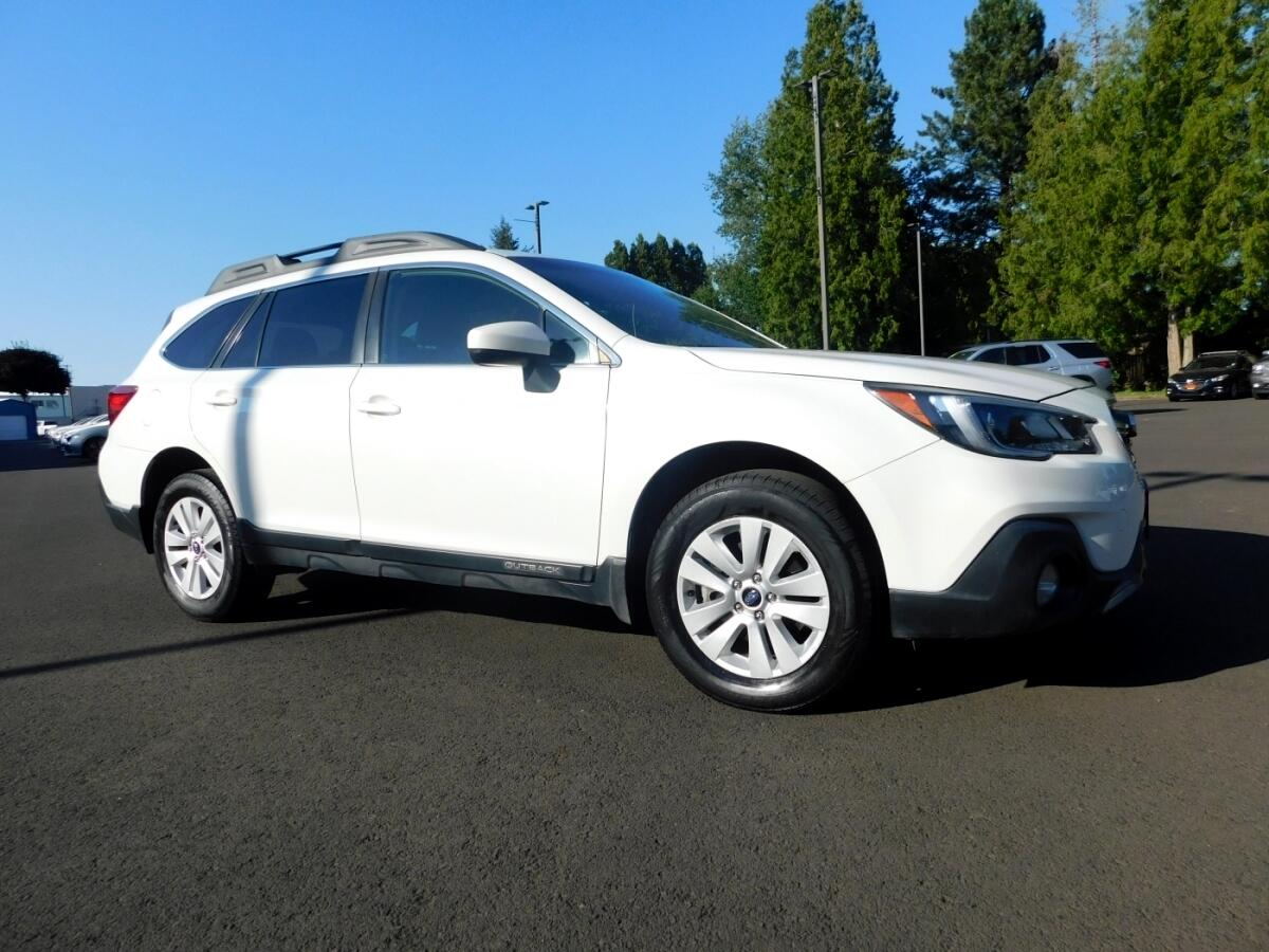 2018 Subaru Outback 2.5i Premium Wagon 4D