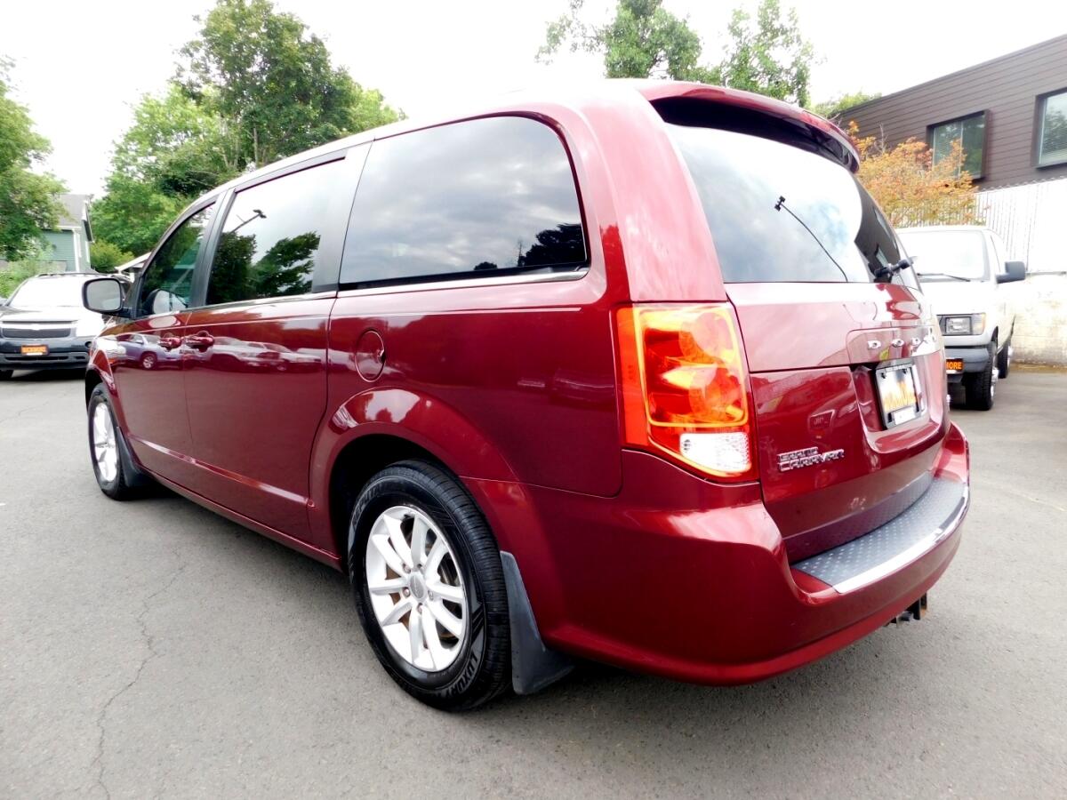 2018 Dodge Grand Caravan SXT photo 3
