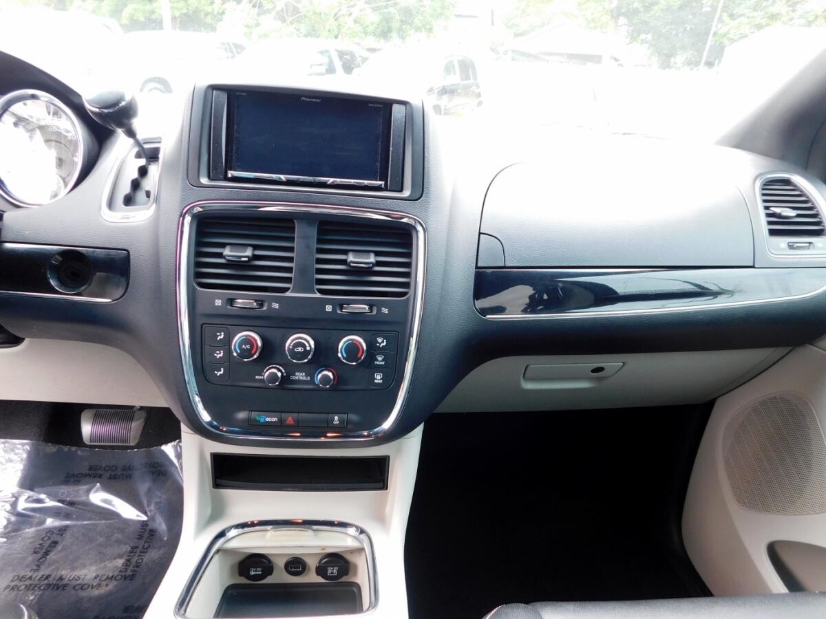 2018 Dodge Grand Caravan SXT photo 9
