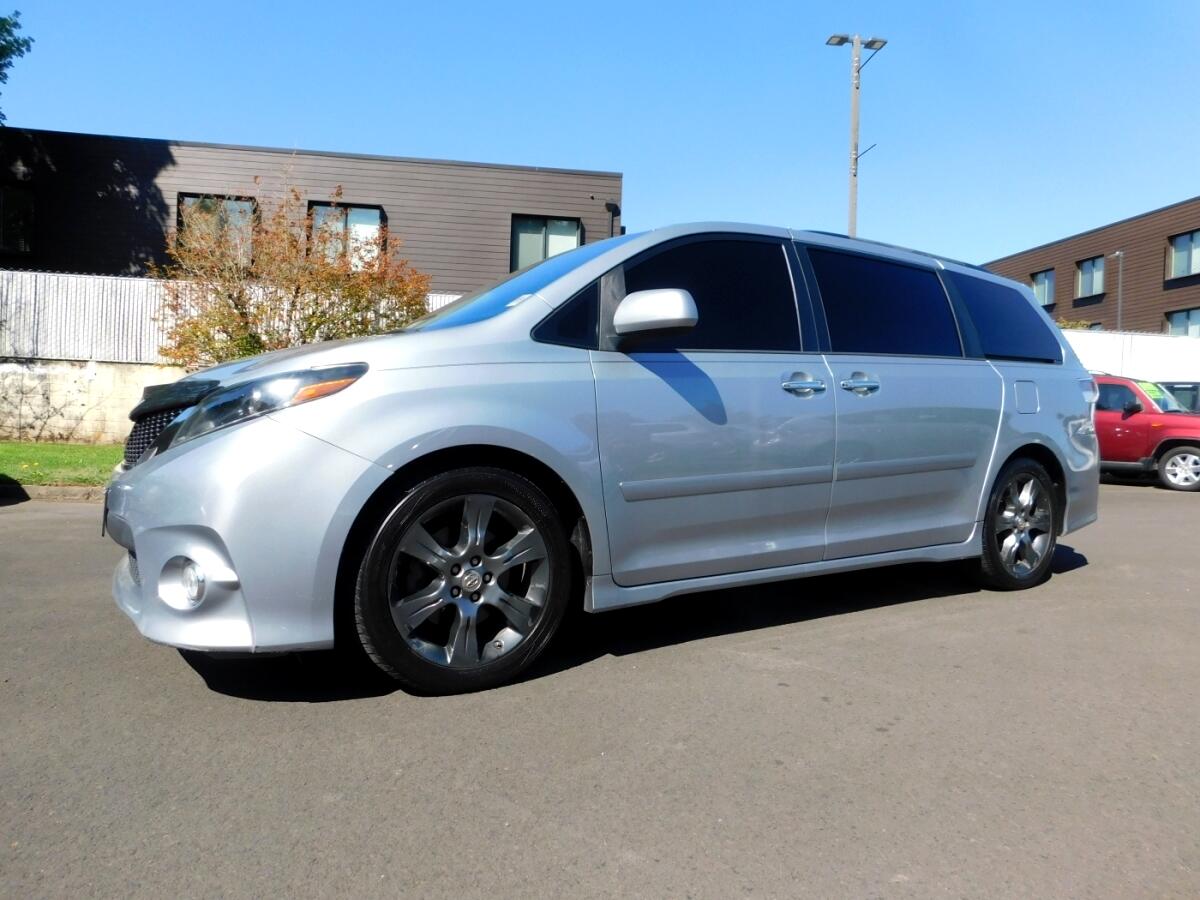 2015 Toyota Sienna SE Premium photo 3