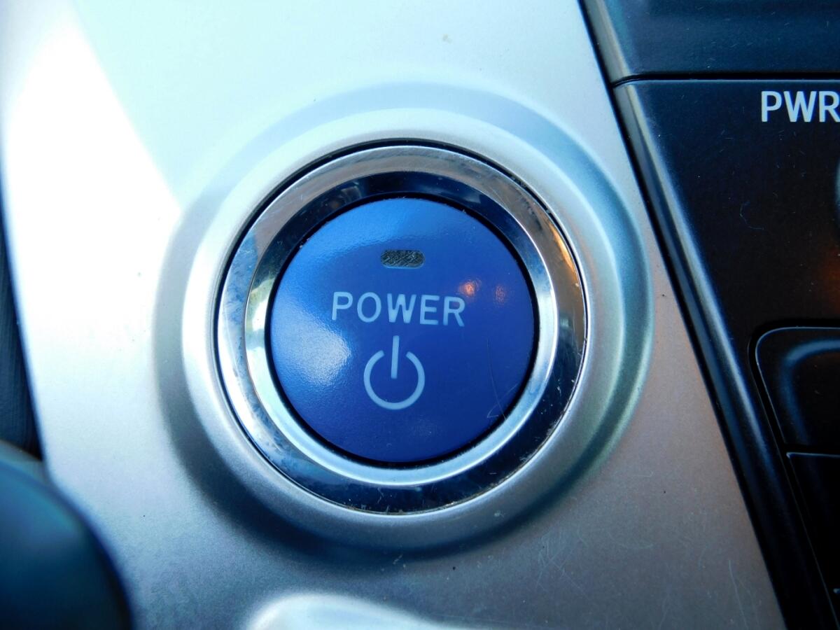 2013 Toyota Prius V Five photo 12
