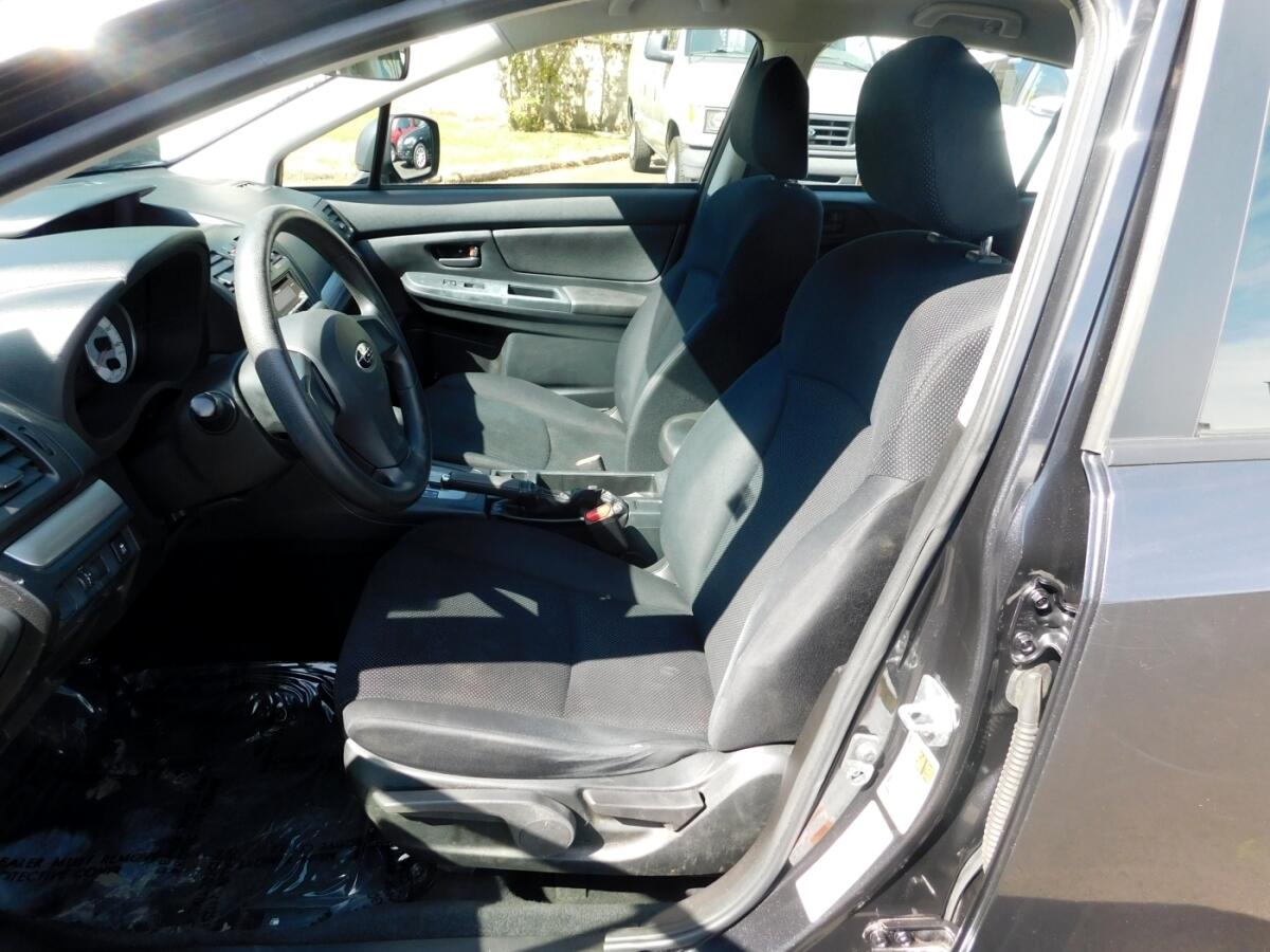 2012 Subaru Impreza 2.0i photo 5