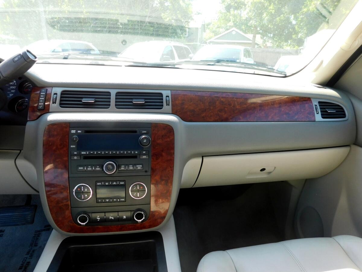 2011 Chevrolet Tahoe LT photo 8