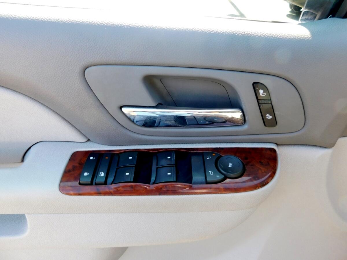 2011 Chevrolet Tahoe LT photo 19