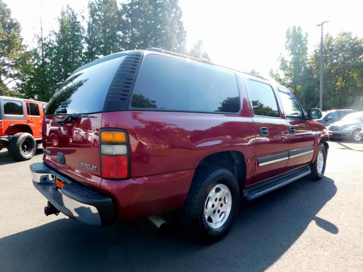 2005 Chevrolet Suburban 1500 photo 2