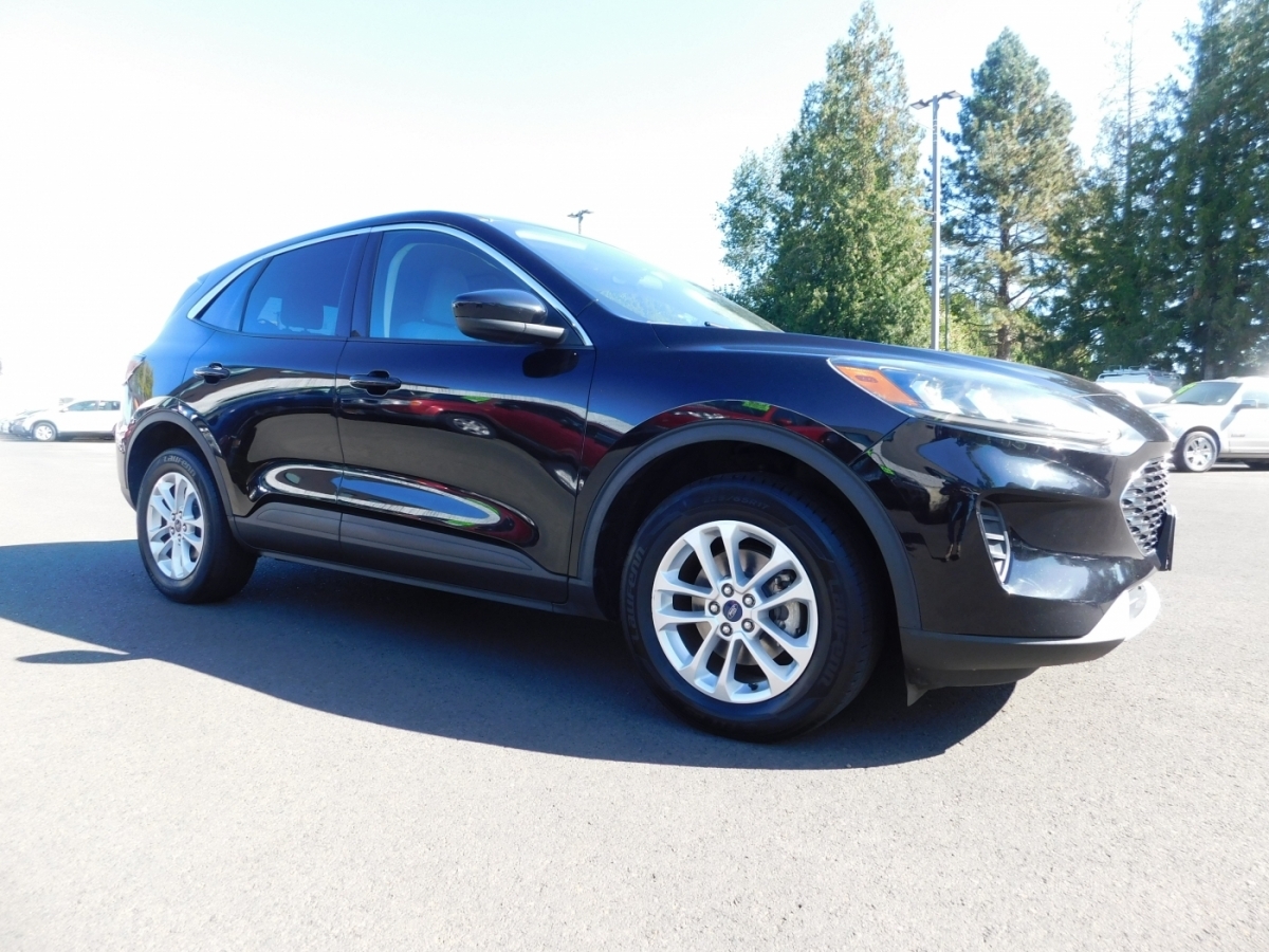 2020 Ford Escape SE Sport Utility 4D
