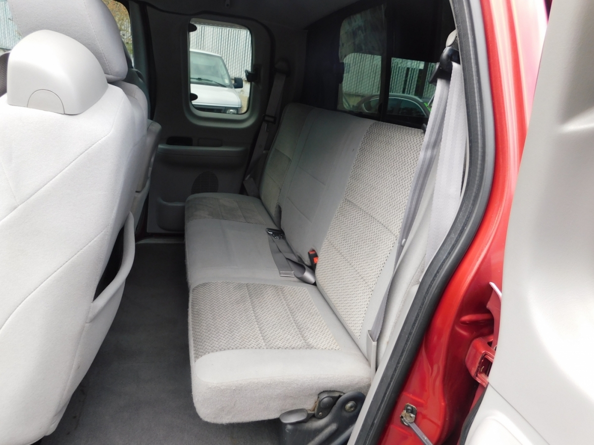 2003 Ford F-150 XLT photo 5