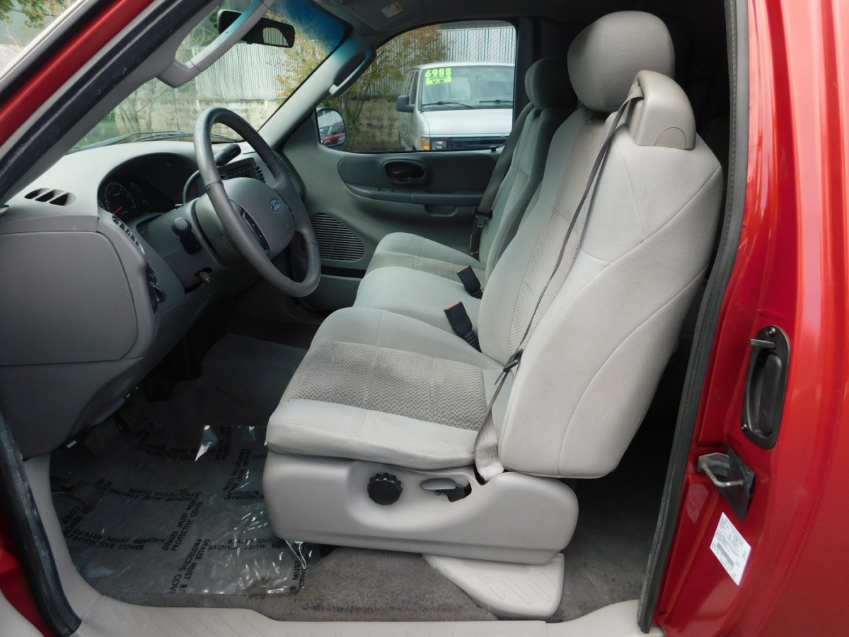 2003 Ford F-150 XLT photo 6
