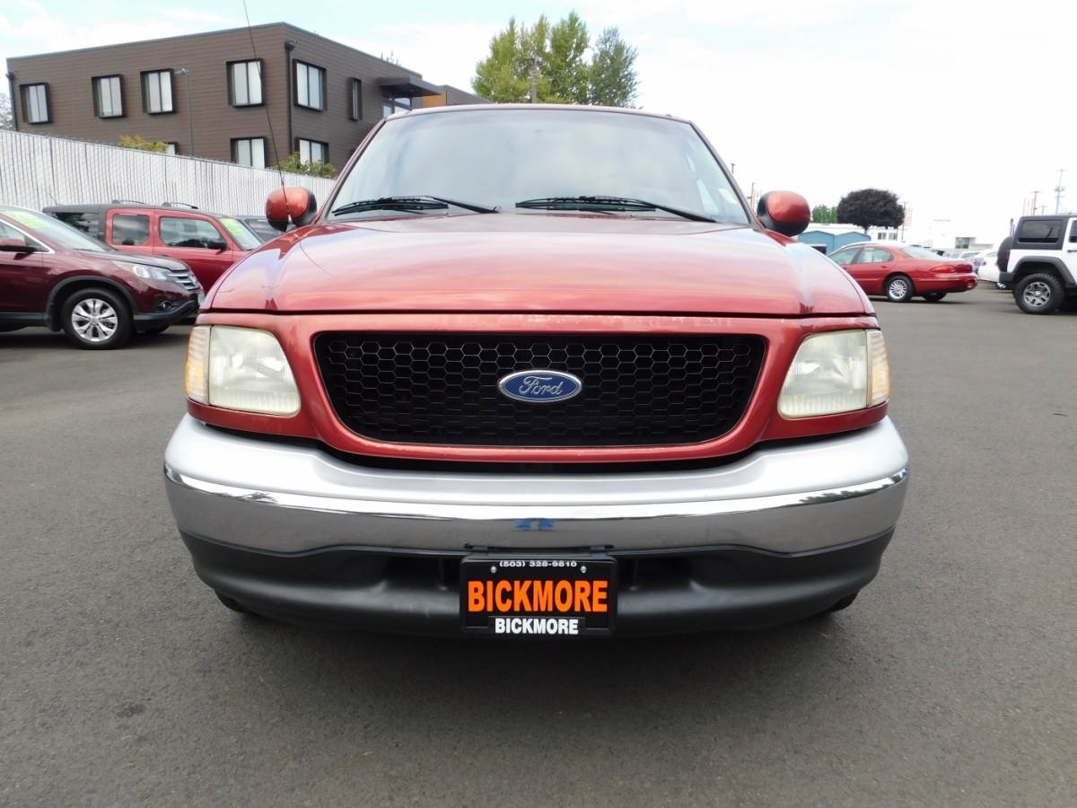 2003 Ford F-150 XLT photo 16