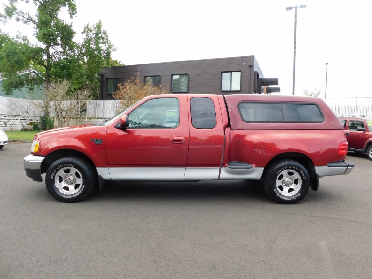 2003 Ford F-150 XLT photo 19