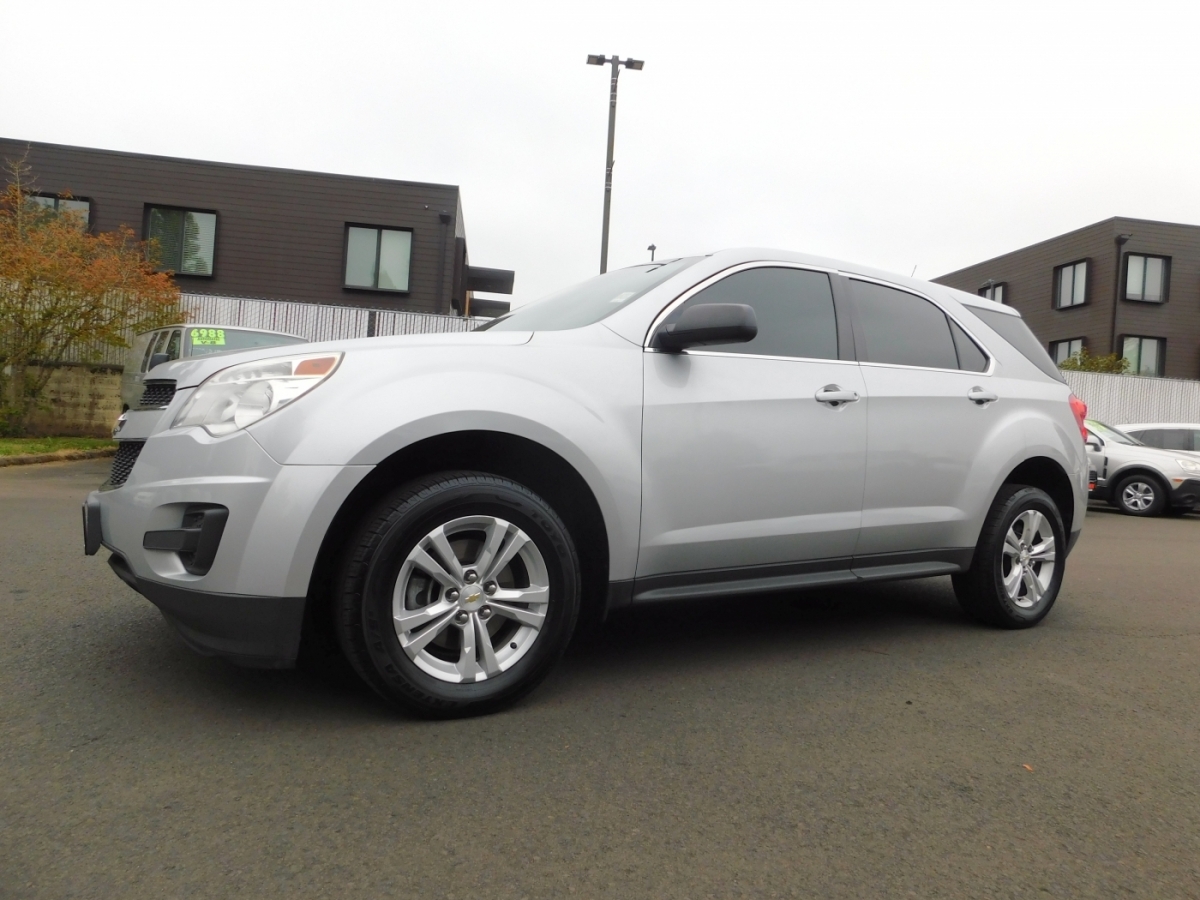 2012 Chevrolet Equinox LS photo 3