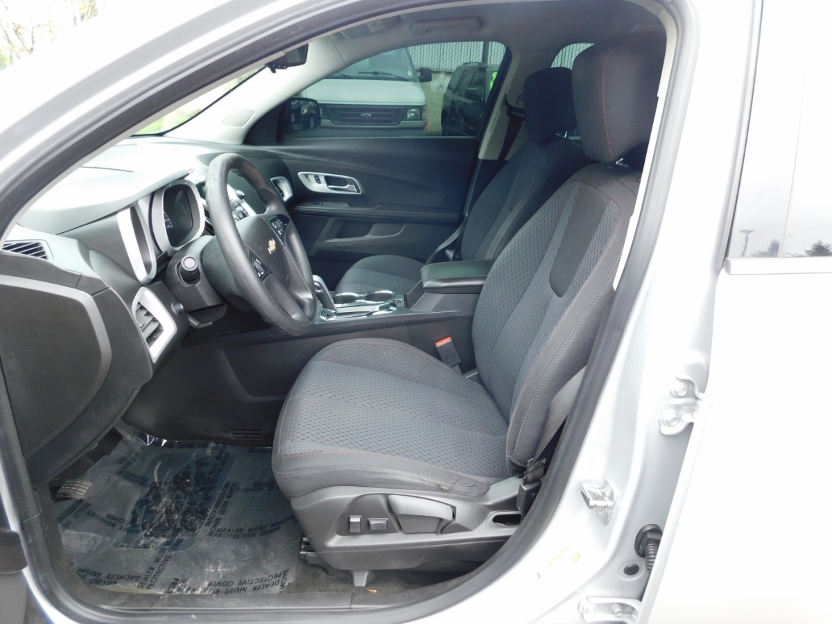 2012 Chevrolet Equinox LS photo 6