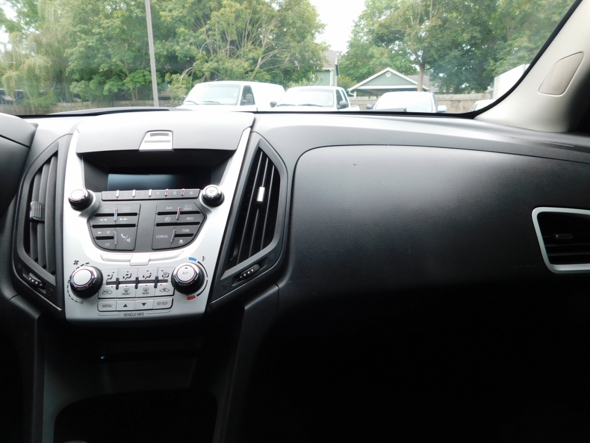 2012 Chevrolet Equinox LS photo 7
