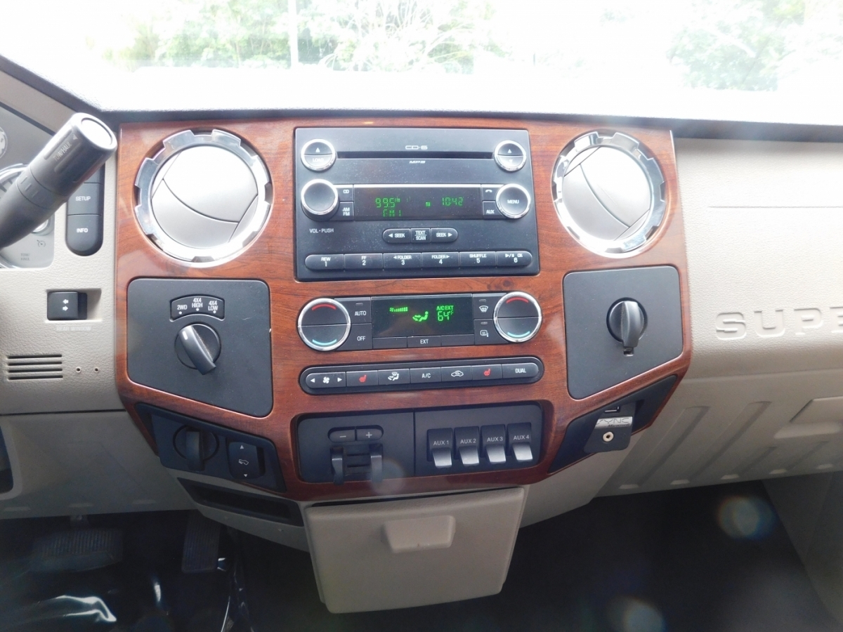 2010 Ford F-350 photo 9