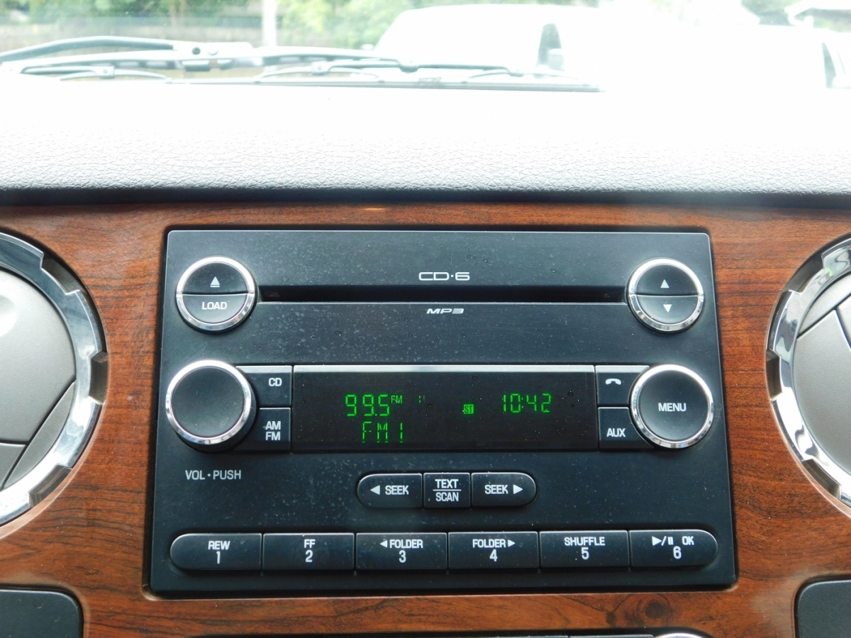 2010 Ford F-350 photo 11