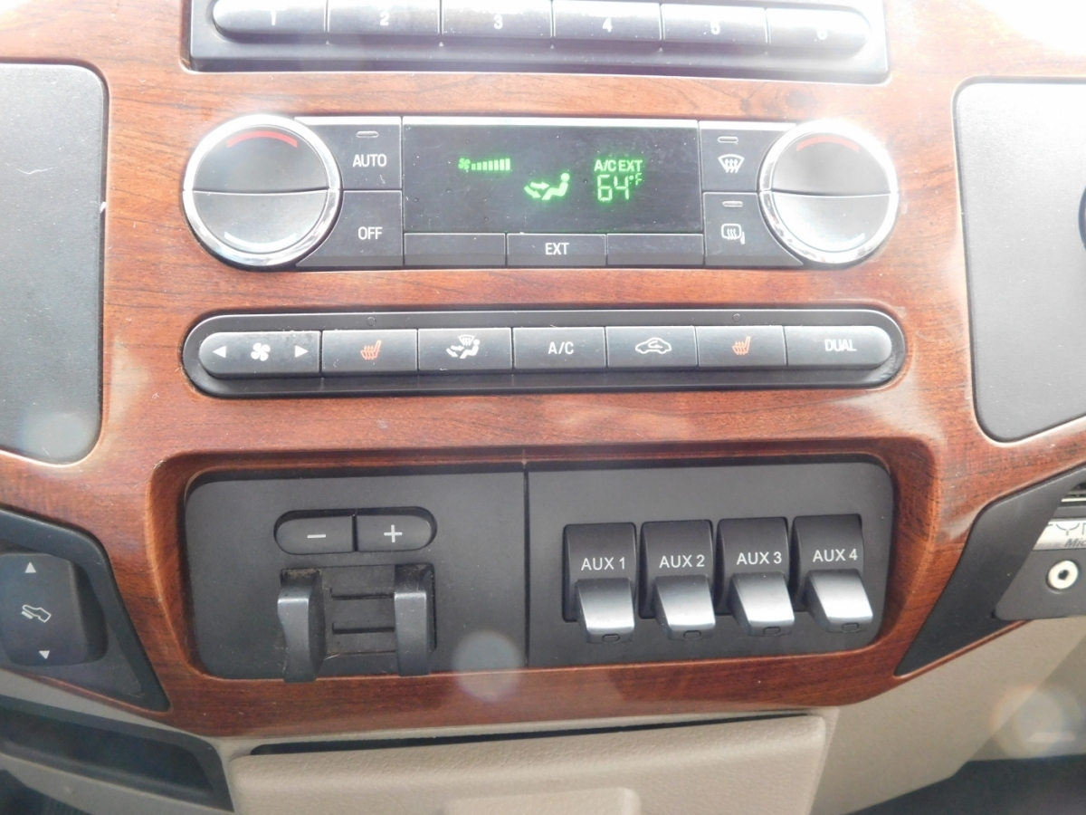2010 Ford F-350 photo 12
