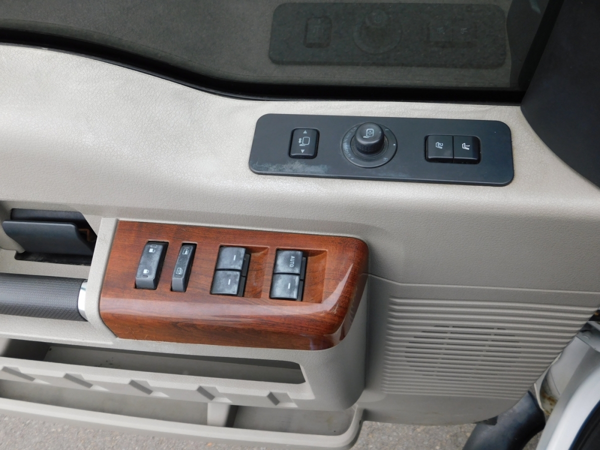 2010 Ford F-350 photo 17