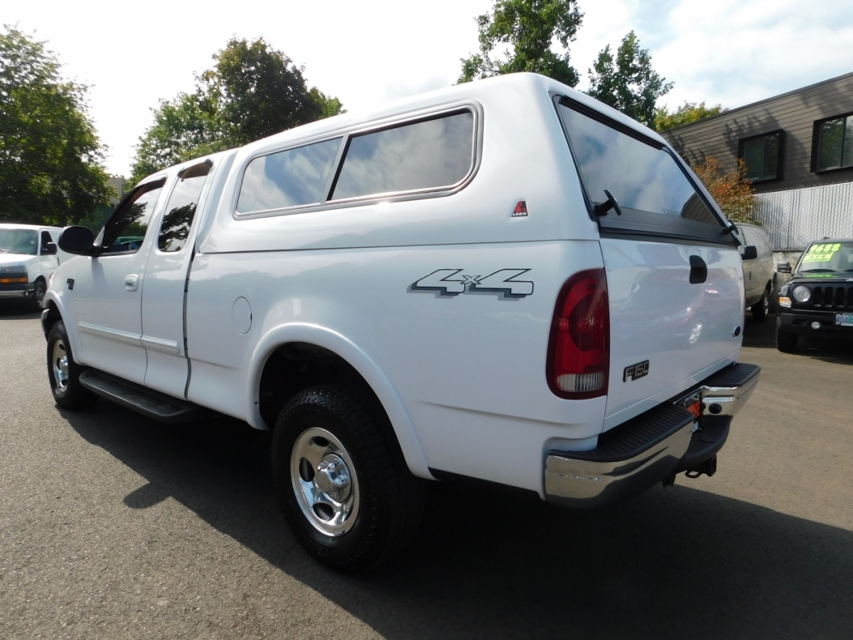 2001 Ford F-150 XLT photo 3