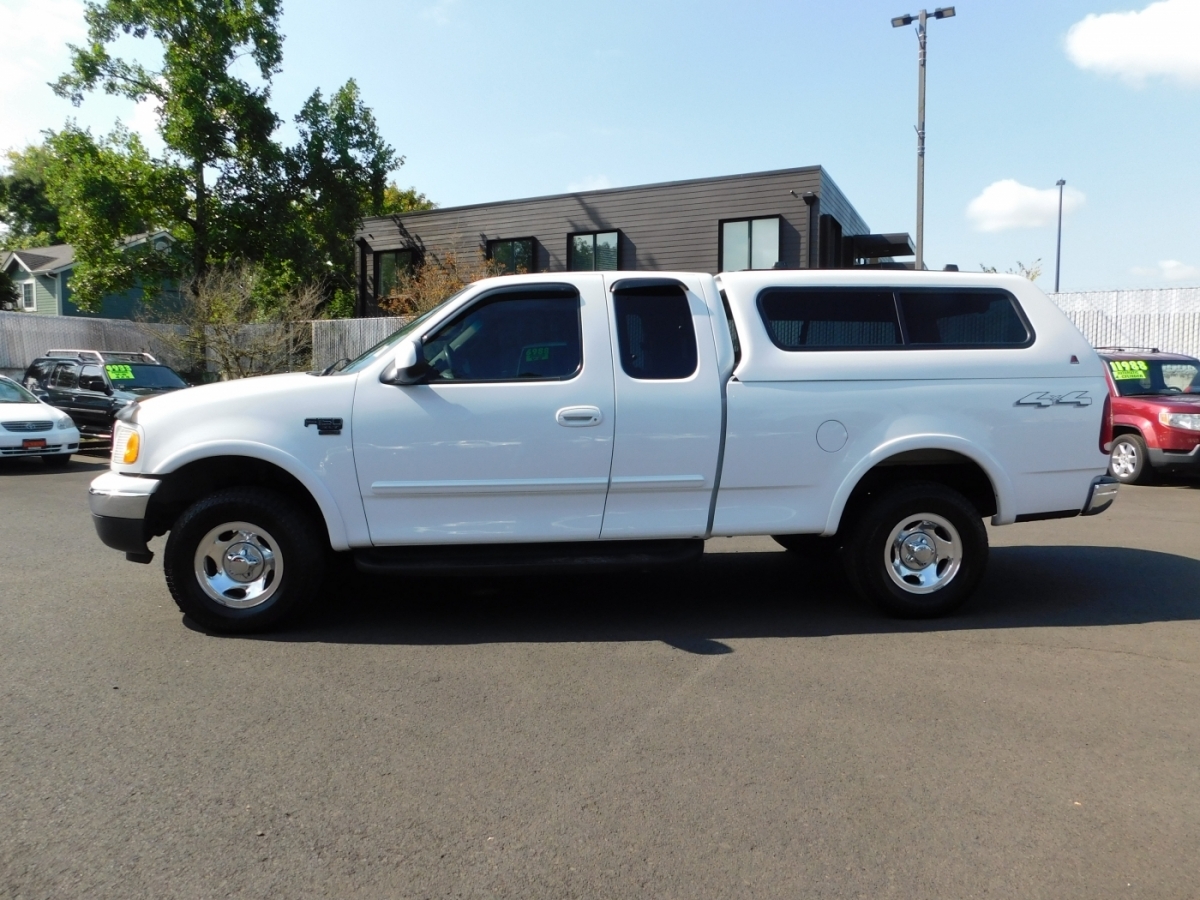 2001 Ford F-150 XLT photo 16