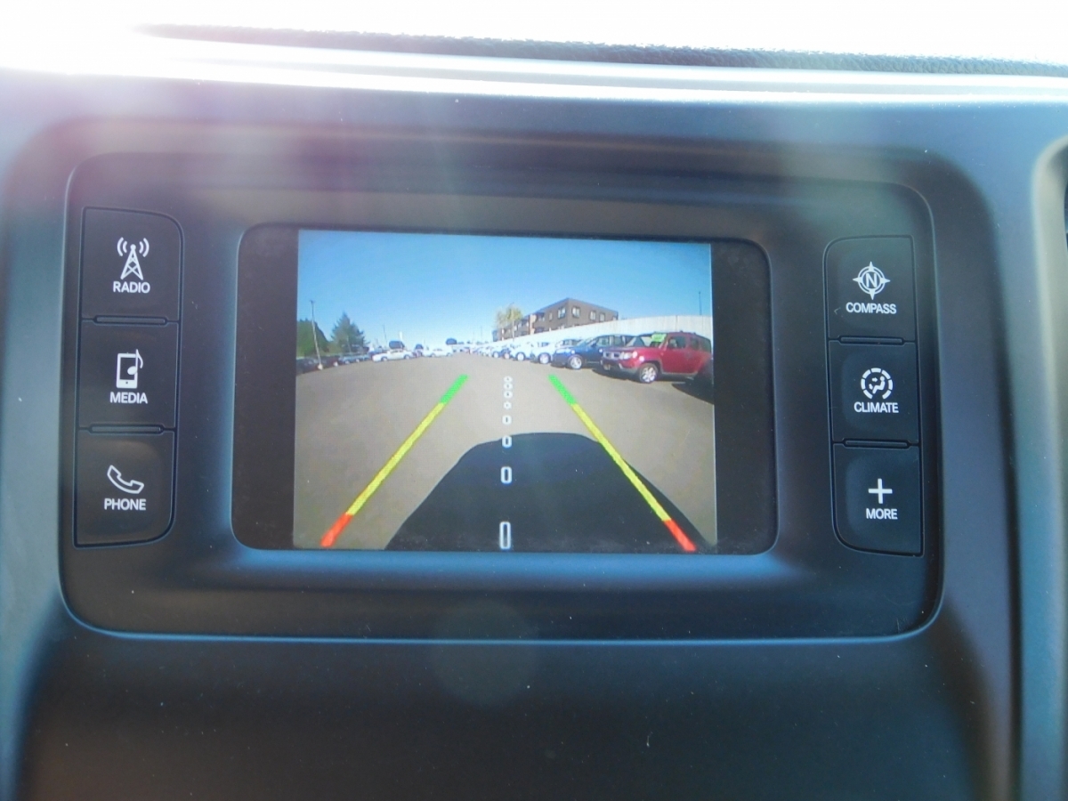 2015 Jeep Cherokee Latitude Sport photo 15