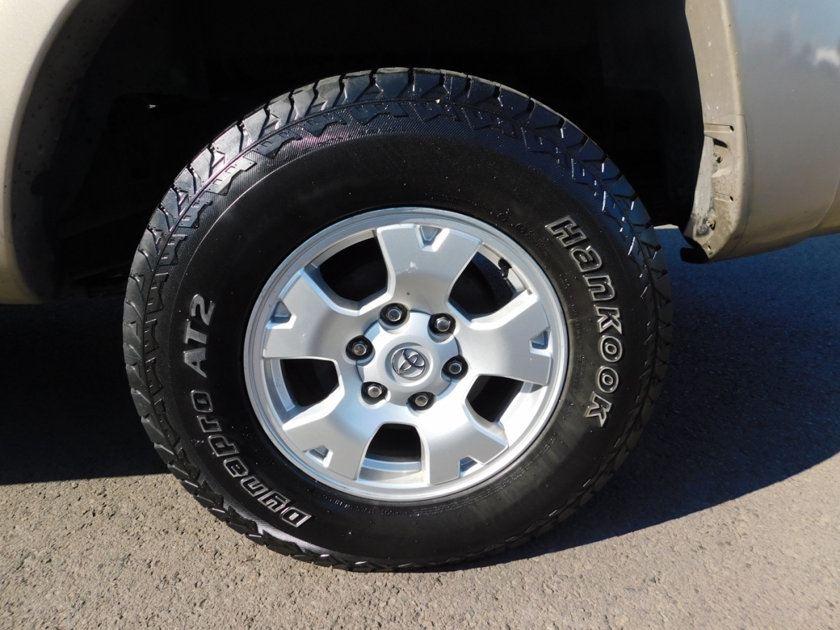 2008 Toyota Tacoma PreRunner photo 18