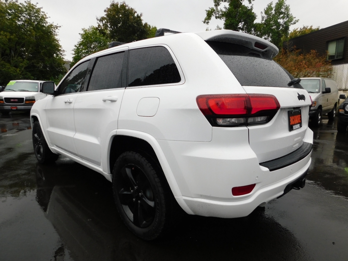 2015 Jeep Grand Cherokee Altitude Sport photo 3