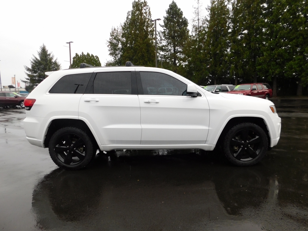 2015 Jeep Grand Cherokee Altitude Sport photo 21