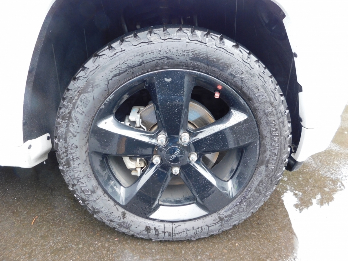 2015 Jeep Grand Cherokee Altitude Sport photo 24