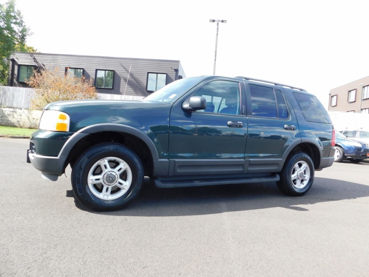2003 Ford Explorer XLT Sport photo 4