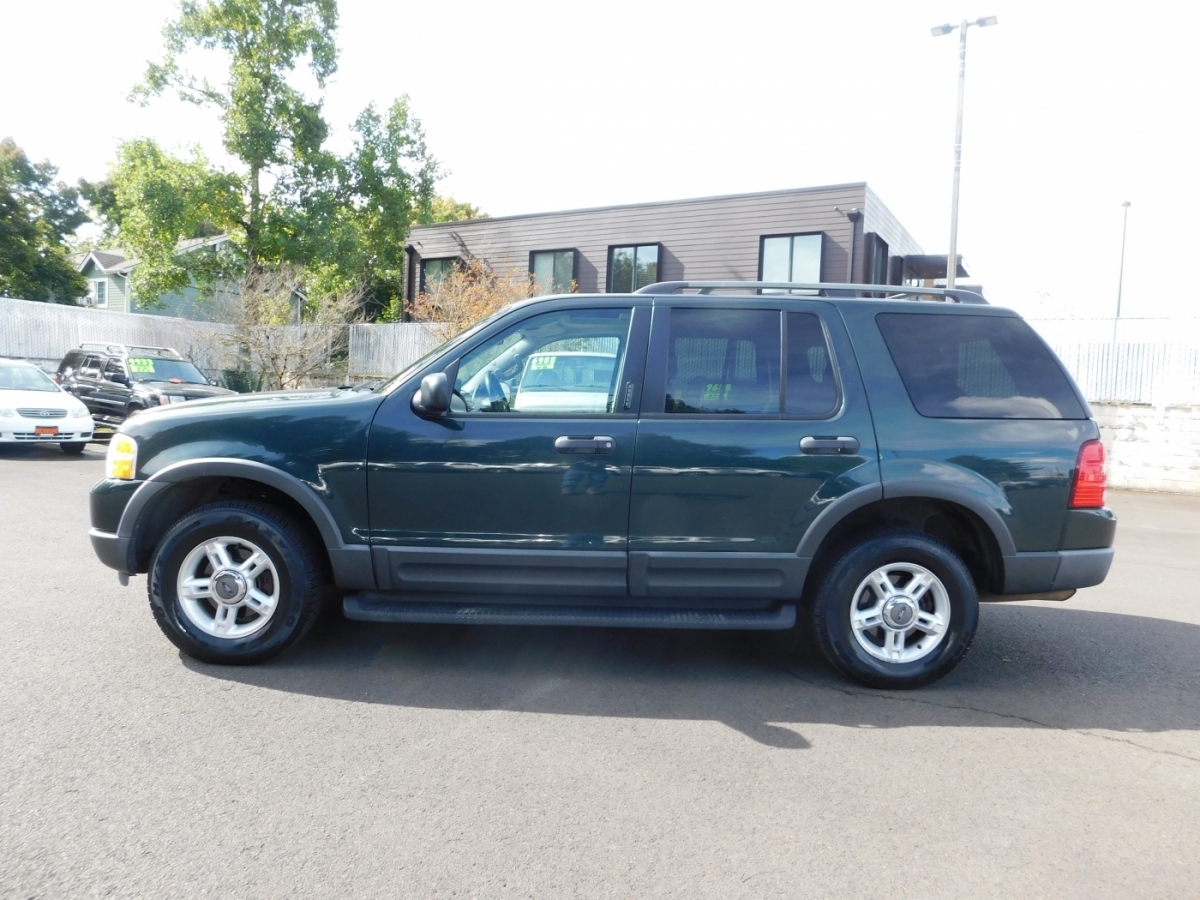 2003 Ford Explorer XLT Sport photo 19