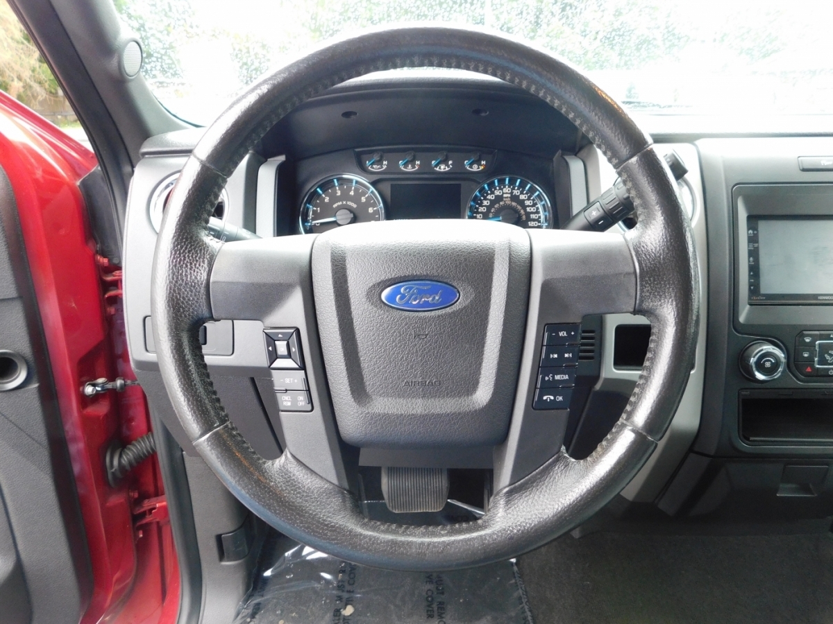 2013 Ford F-150 XLT photo 8