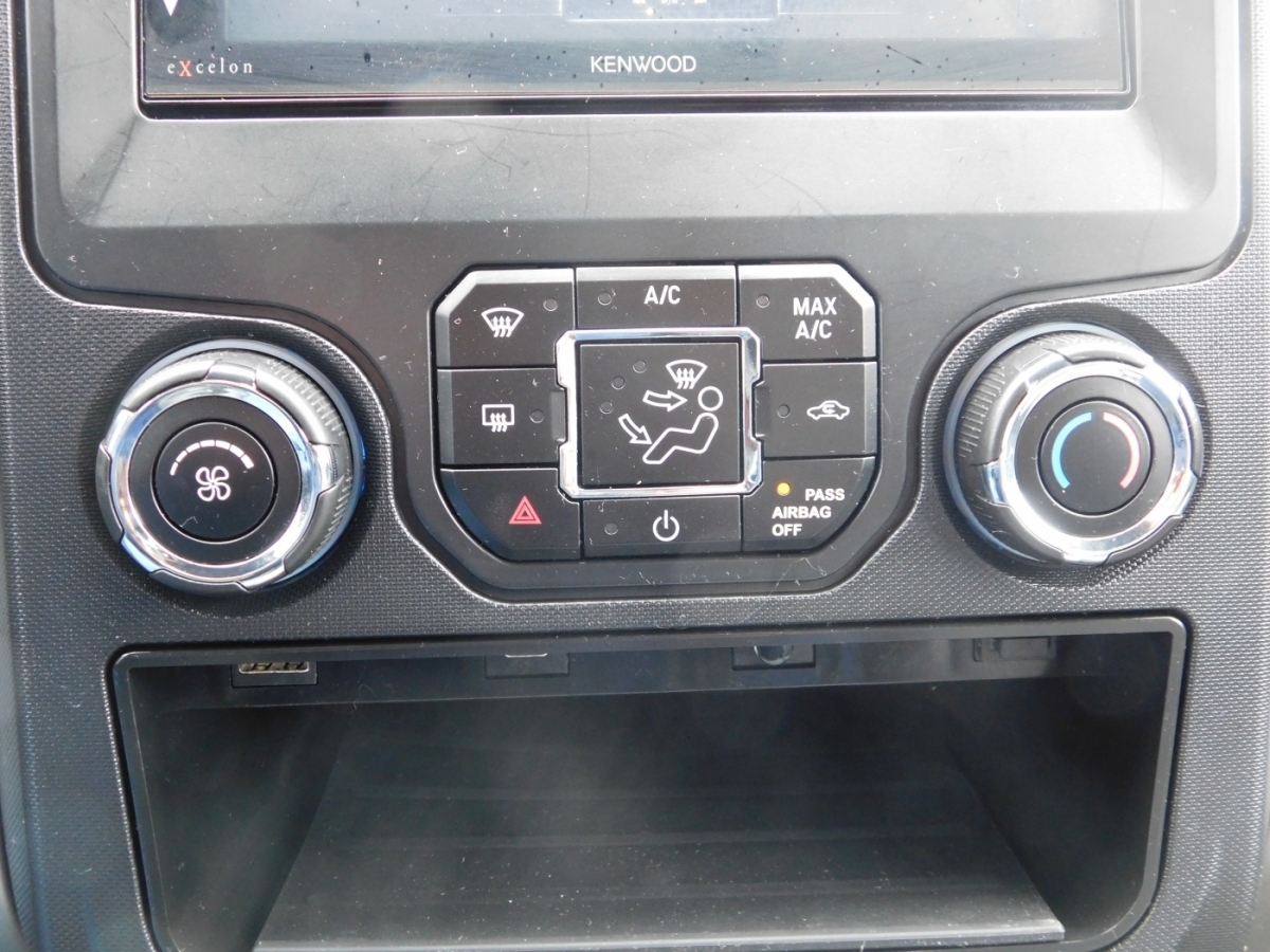 2013 Ford F-150 XLT photo 15