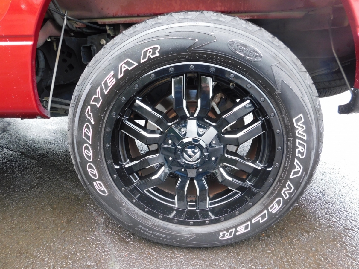 2013 Ford F-150 XLT photo 22