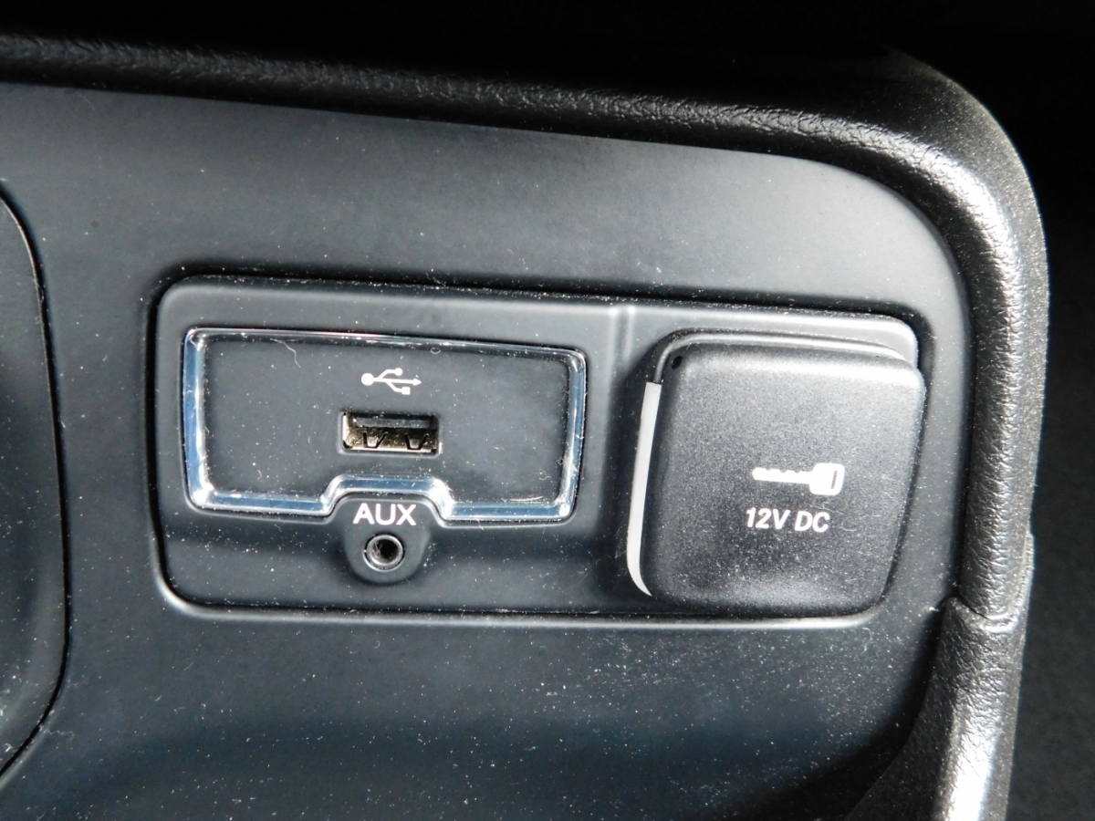 2017 Jeep Renegade Sport photo 15